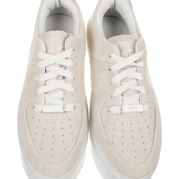 Air Force 1 Sage Low LX - Picture 3 of 11